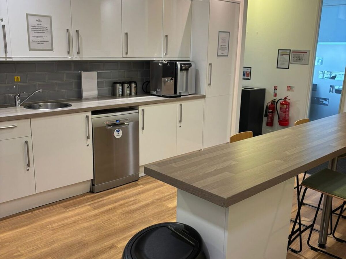 Office and commercial cleaning